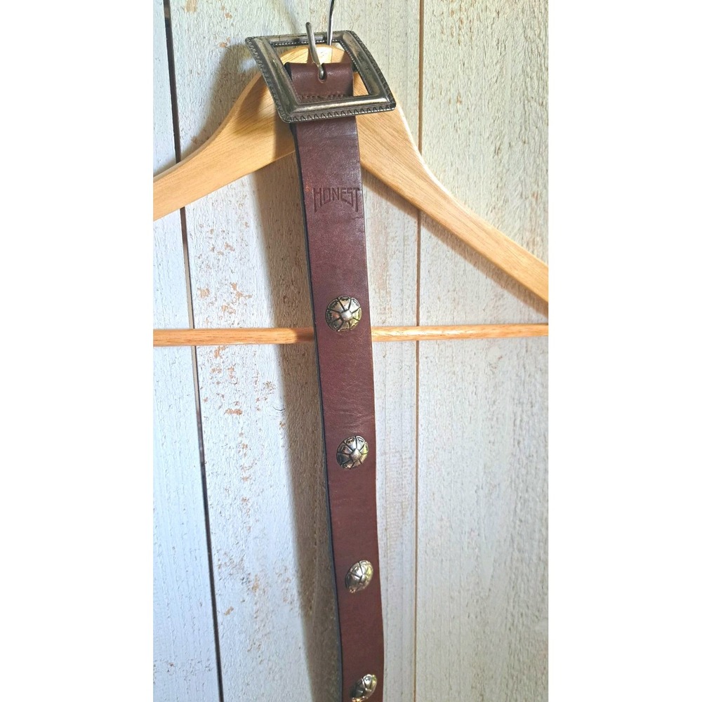 Honest Brown Leather Rugged Western Concho Belt Silver-Tone Buckle 1991 Vintage